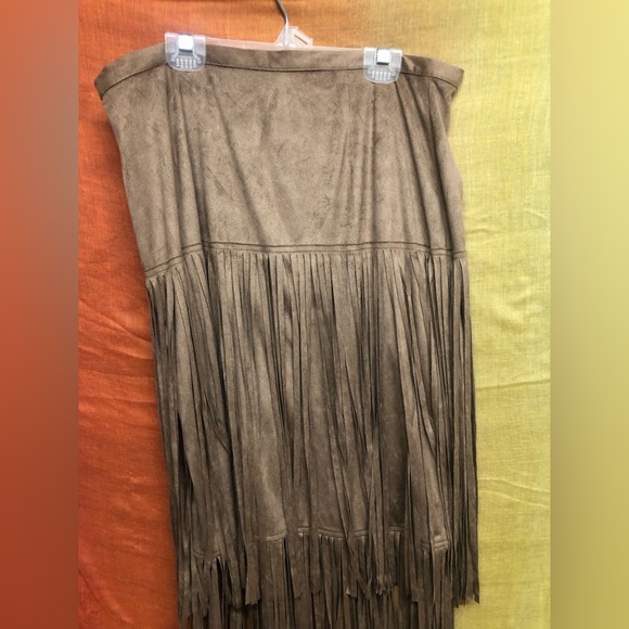Chico’s faux suede double fringe western skirt - Picture 6 of 7
